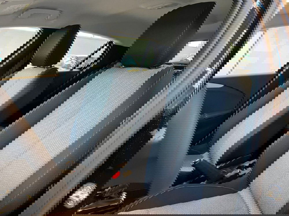 Opel Corsa nuova a Bari (13)