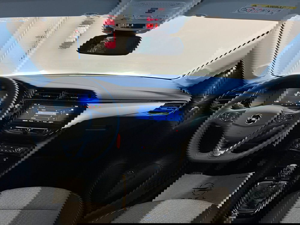 Opel Corsa nuova a Bari (16)