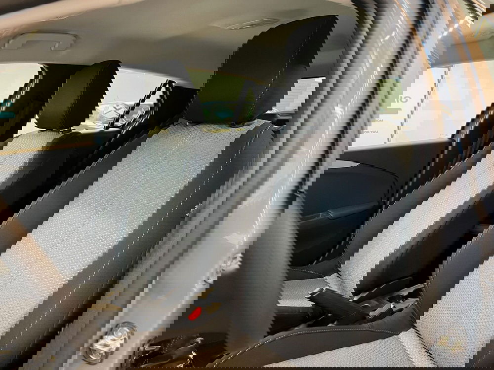 Opel Corsa nuova a Bari (14)