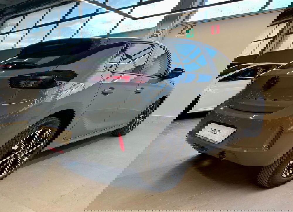 Opel Corsa nuova a Bari (9)