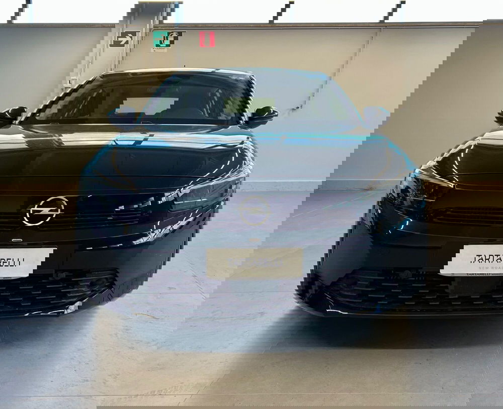 Opel Corsa nuova a Bari (2)