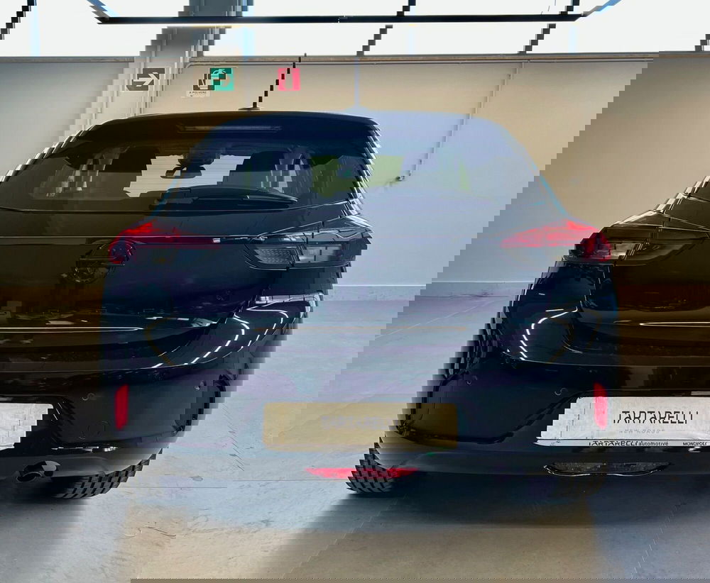 Opel Corsa nuova a Bari (7)