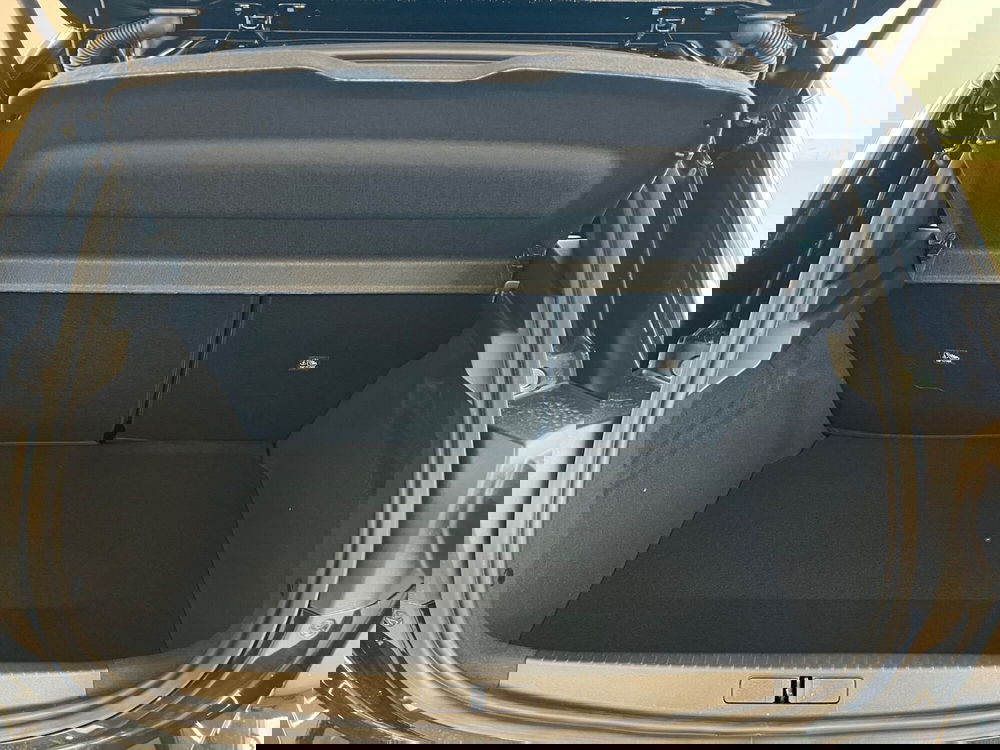 Opel Corsa nuova a Bari (9)