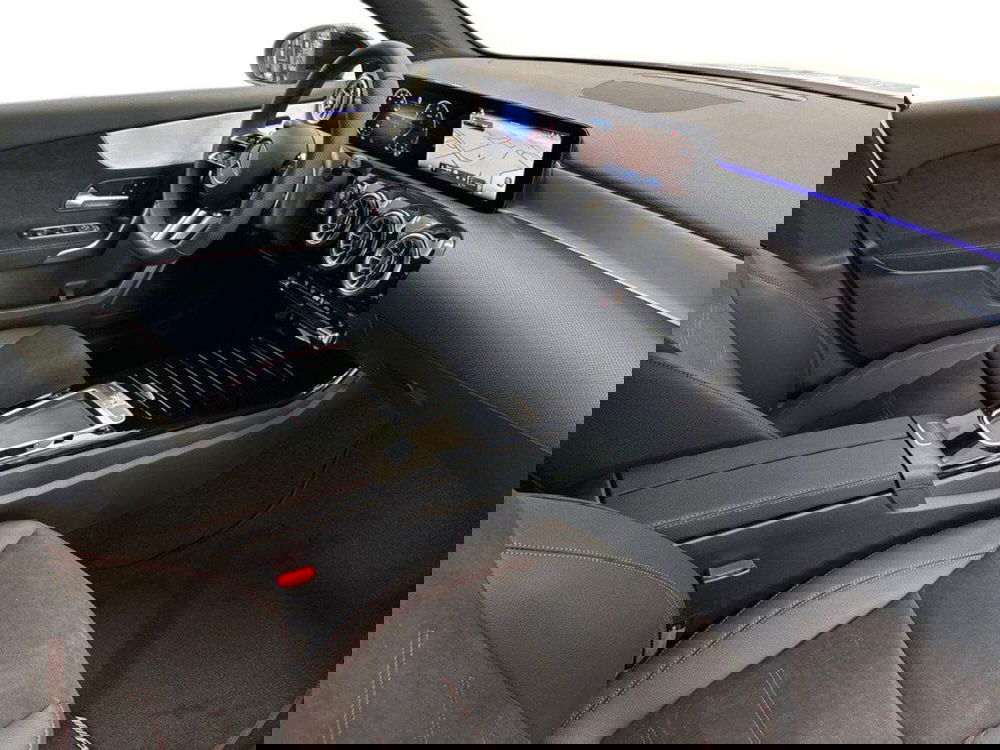 Mercedes-Benz Classe A Sedan nuova a Rimini (12)