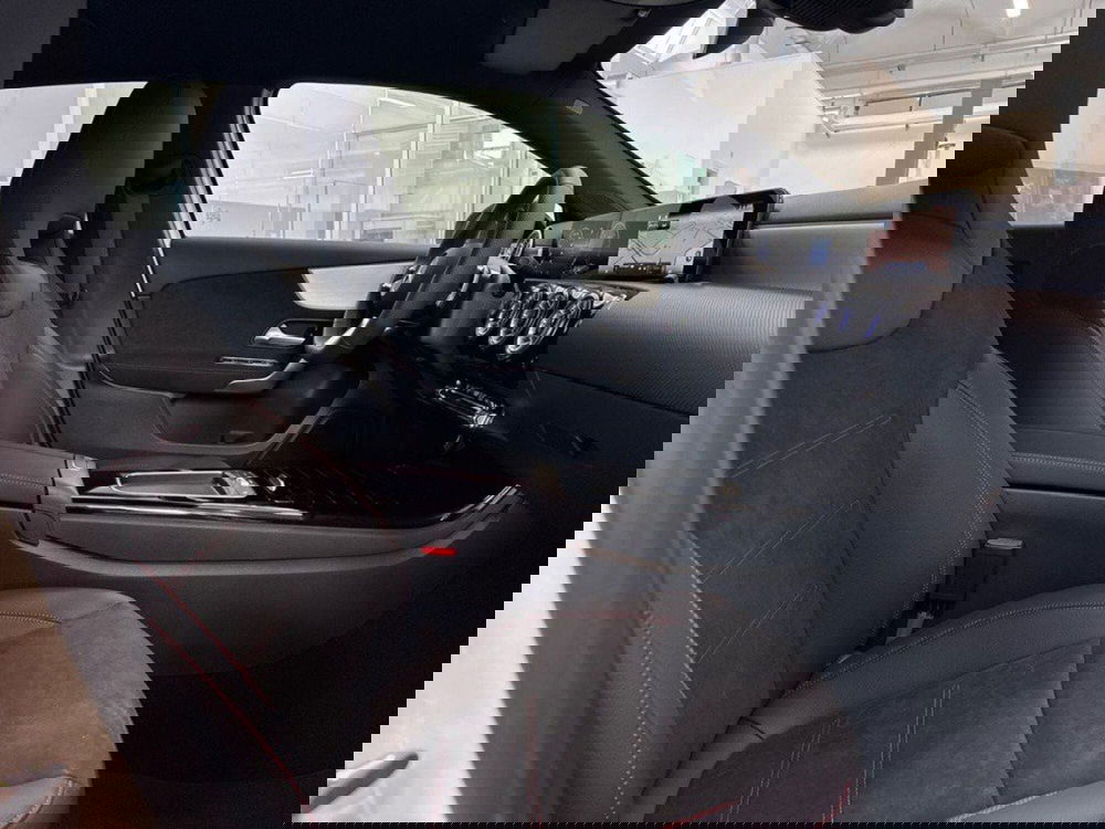 Mercedes-Benz Classe A Sedan nuova a Rimini (14)