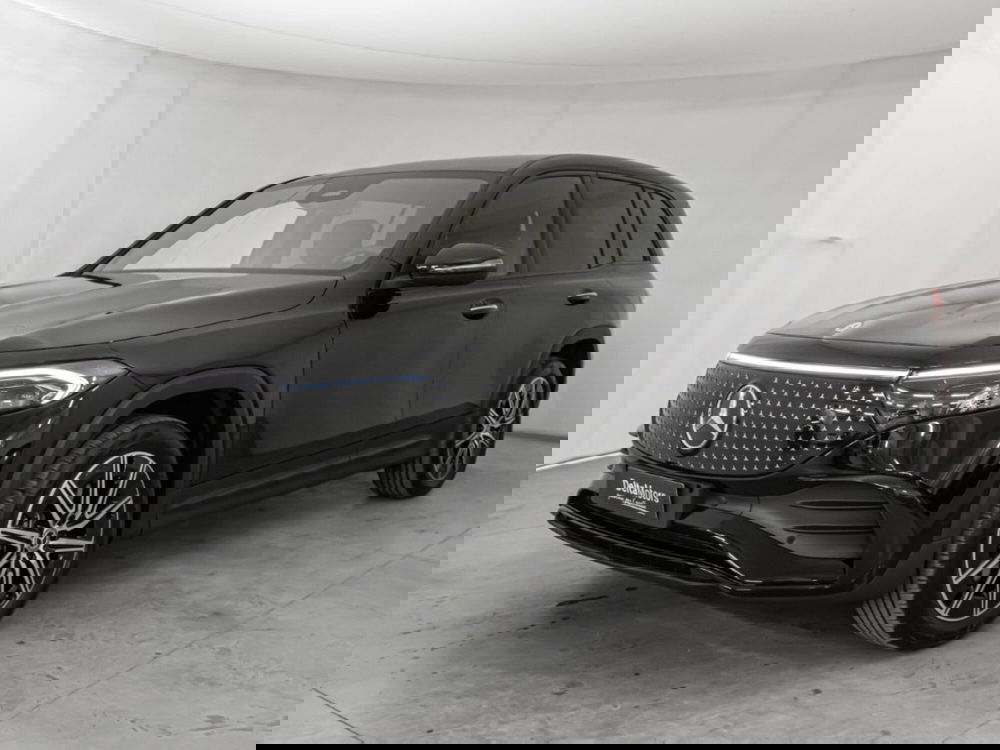 Mercedes-Benz EQB nuova a Macerata