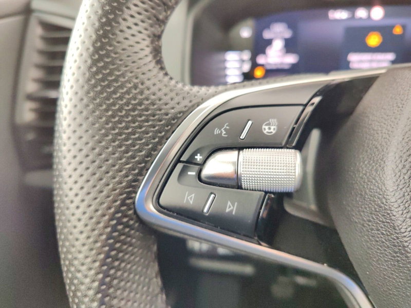 Skoda Karoq usata a Massa-Carrara (13)