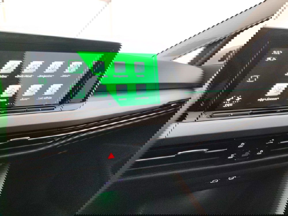 Volkswagen Golf Variant usata a Massa-Carrara (12)