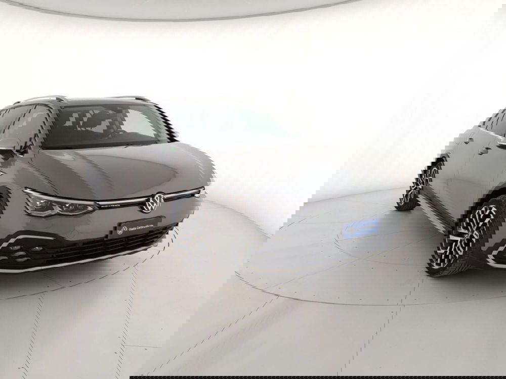 Volkswagen Golf Variant usata a Massa-Carrara (4)