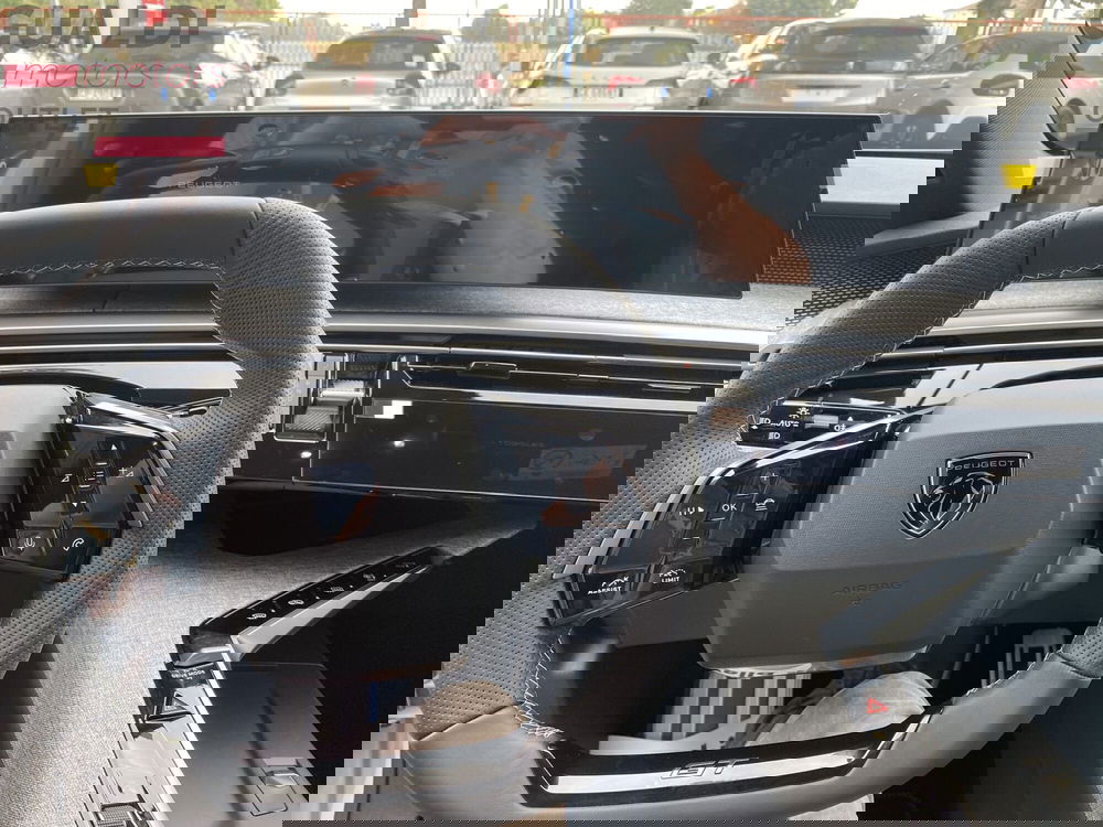 Peugeot 5008 nuova a Modena (10)