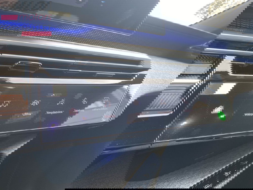 Peugeot 5008 nuova a Modena (4)