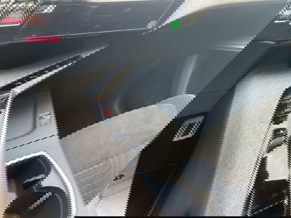 Peugeot 5008 nuova a Modena (8)