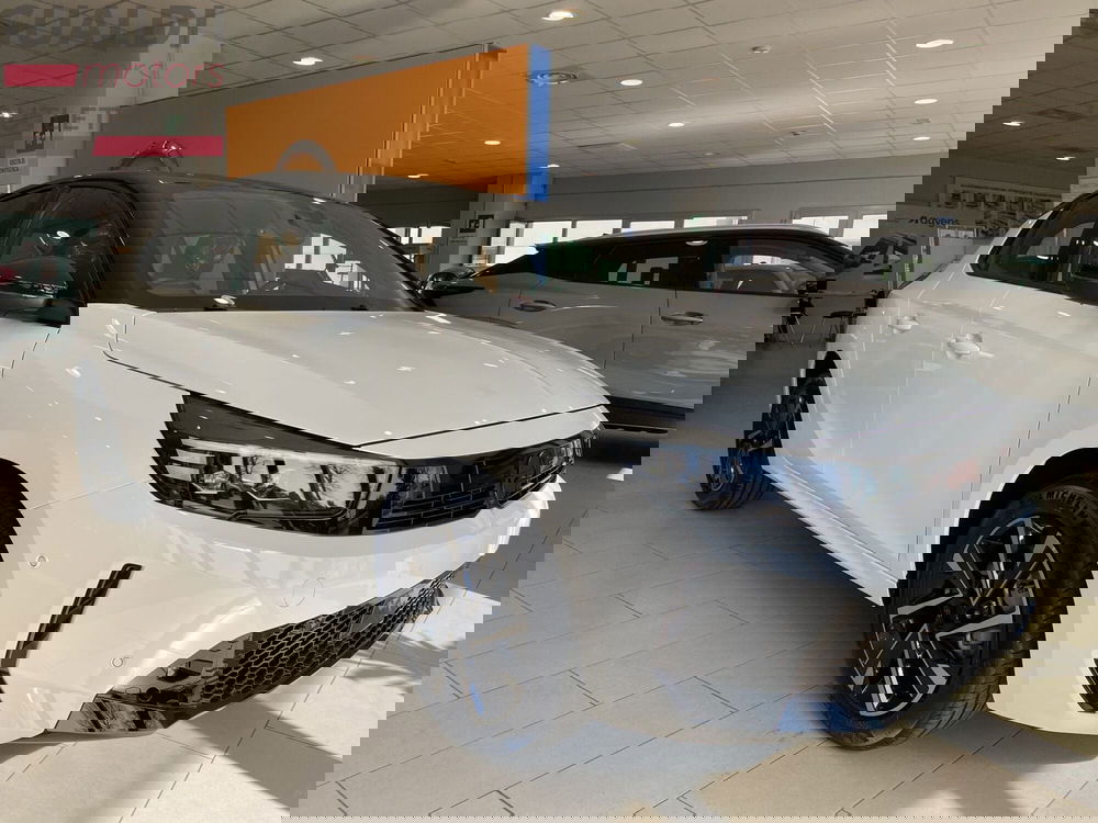 Opel Corsa nuova a Modena