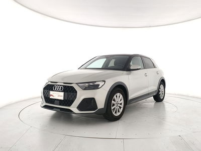 Audi A1 allstreet allstreet 30 TFSI S tronic Identity Contrast del 2025 usata a Casagiove