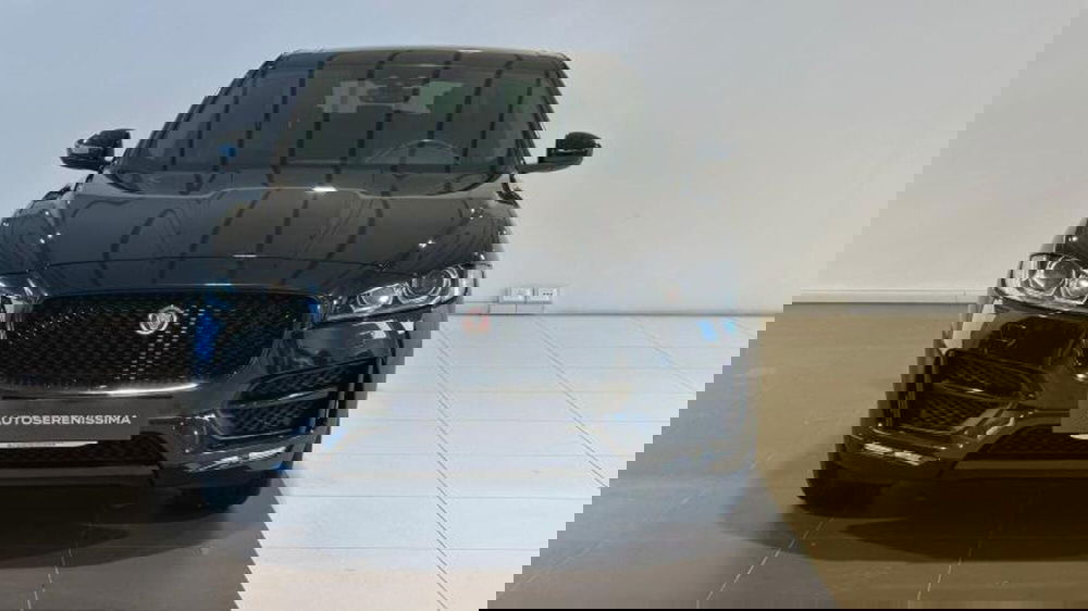 Jaguar F-Pace usata a Venezia (2)