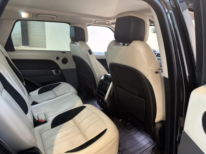 Land Rover Range Rover Sport usata a Venezia (6)