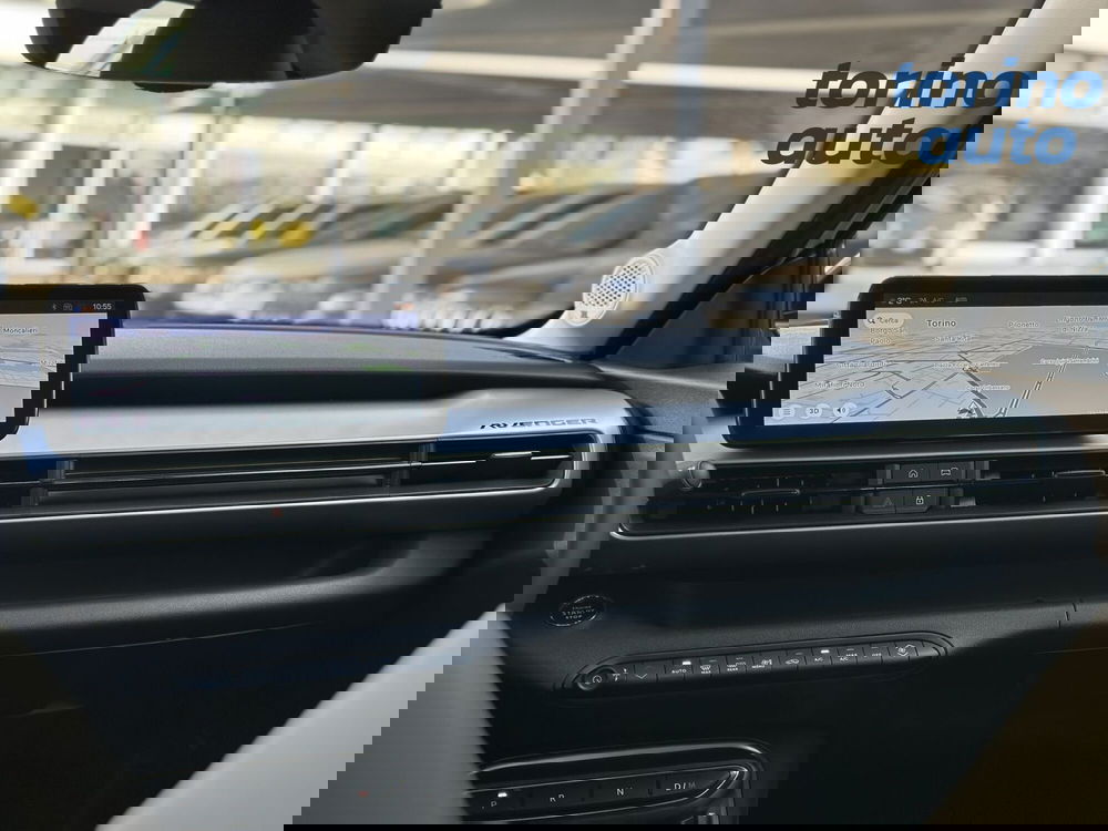 Jeep Avenger nuova a Torino (15)