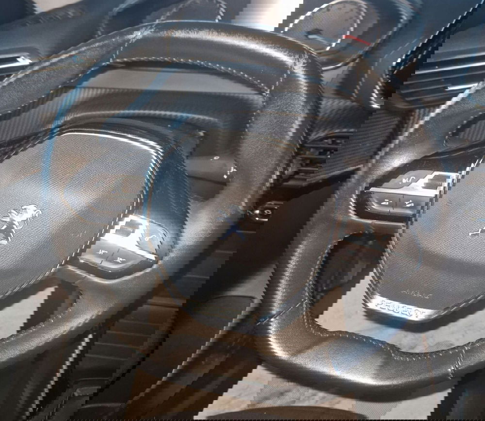 Peugeot 208 usata a Terni (12)