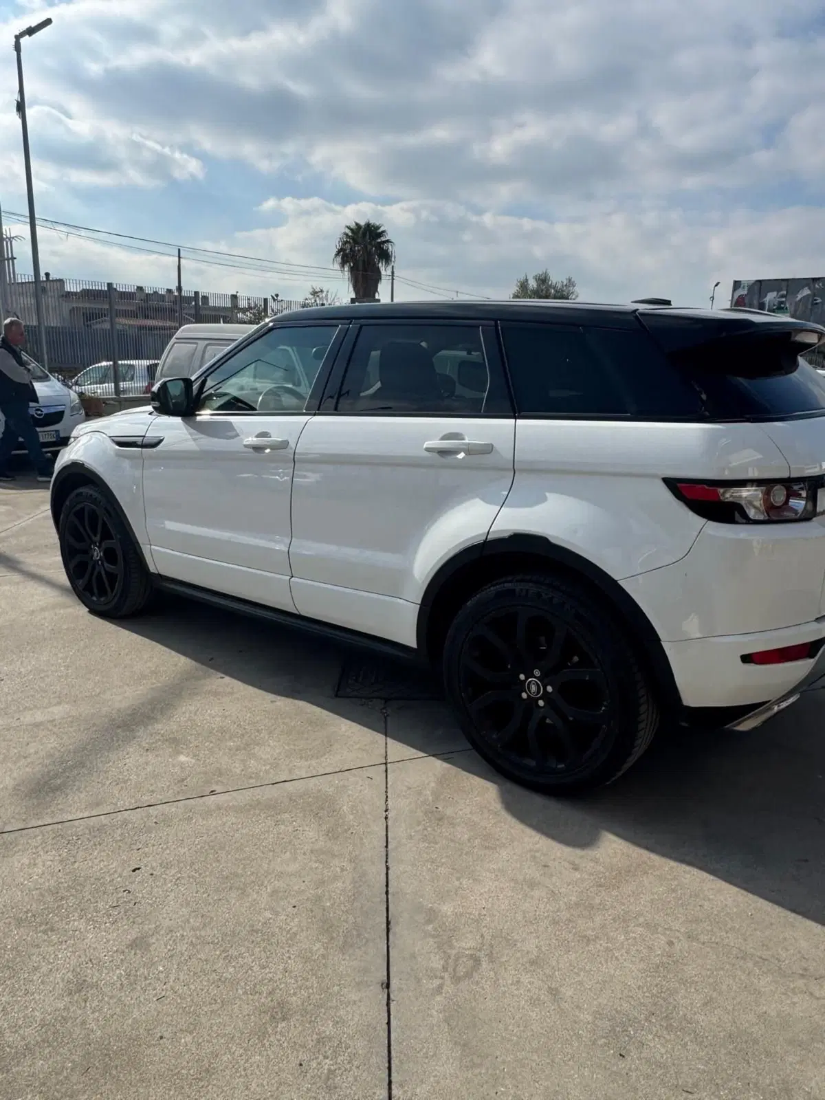 Land Rover Range Rover Evoque usata a Caserta (4)