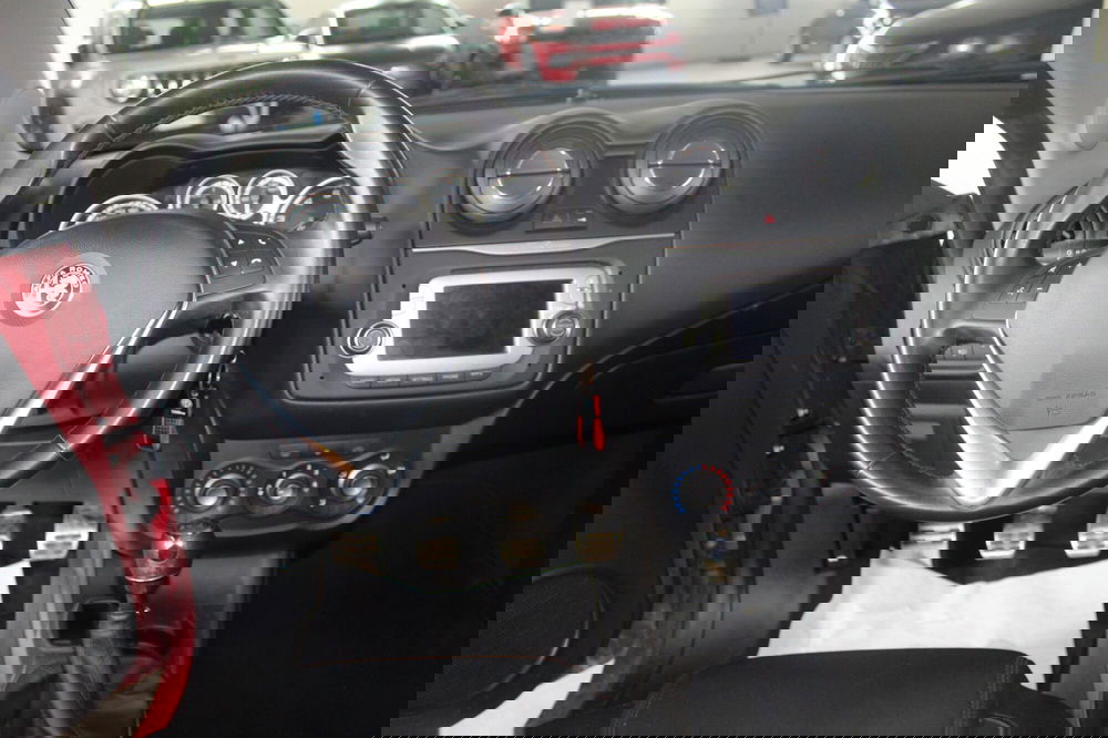 Alfa Romeo MiTo usata a Terni (11)