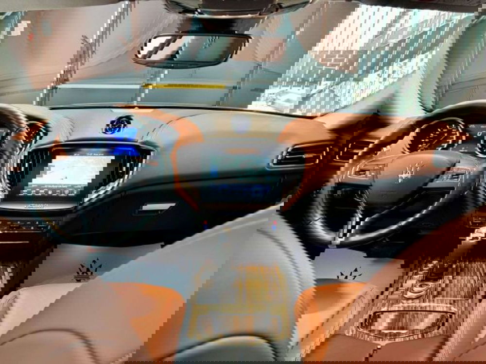 Maserati Ghibli usata a Torino (15)