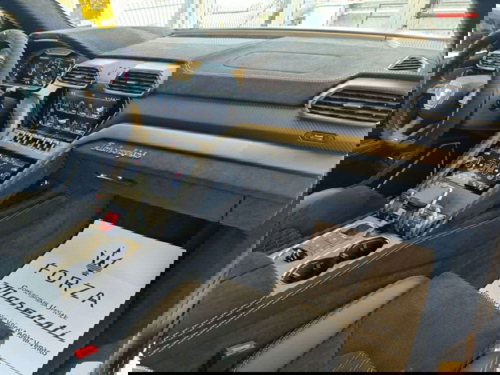 Lamborghini Urus usata a Torino (10)