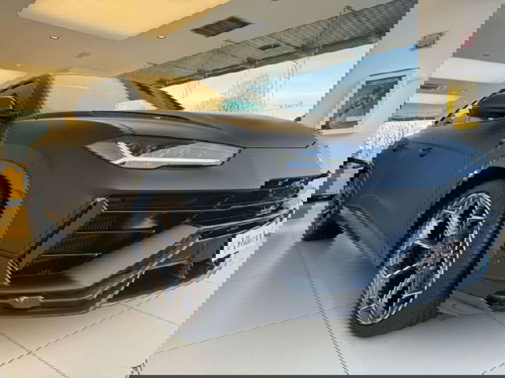 Lamborghini Urus usata a Torino (3)