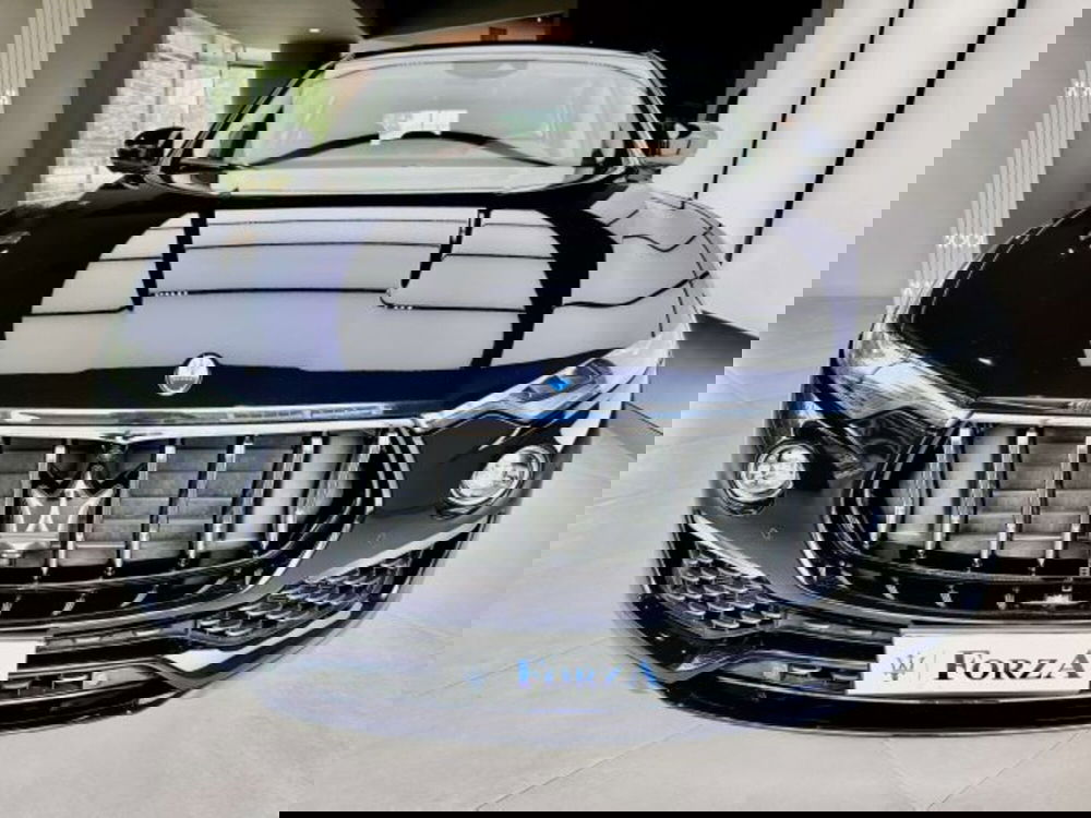 Maserati Levante usata a Torino (2)