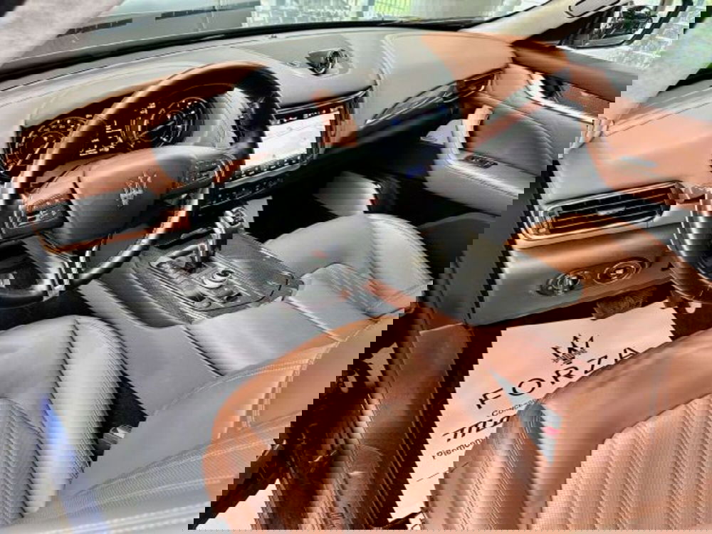 Maserati Levante usata a Torino (9)