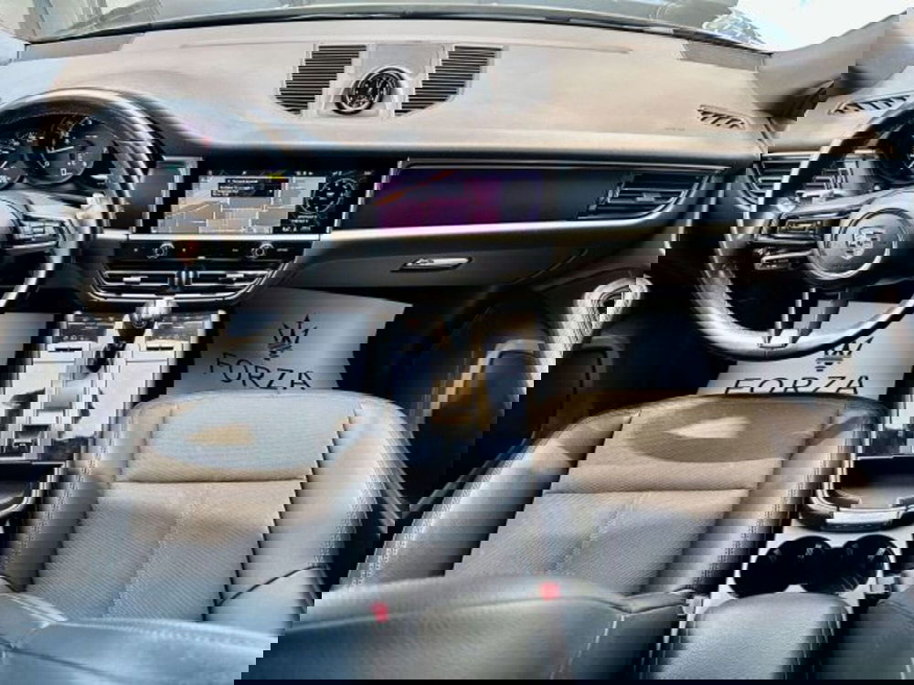 Porsche Macan usata a Torino (15)