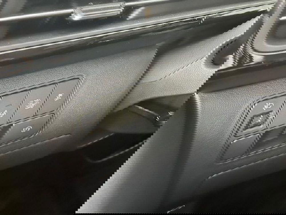 Hyundai Staria nuova a Verbano Cusio Ossola (14)