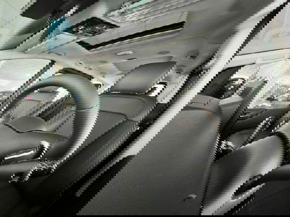 Hyundai Staria nuova a Verbano Cusio Ossola (17)