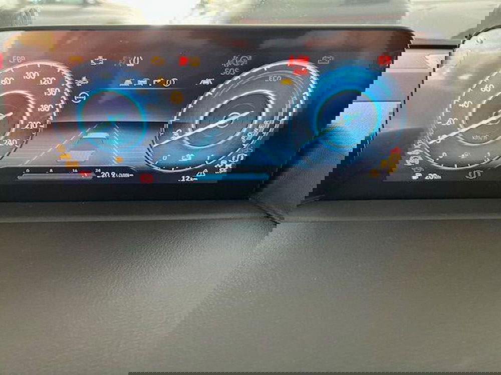 Hyundai Staria nuova a Verbano Cusio Ossola (19)