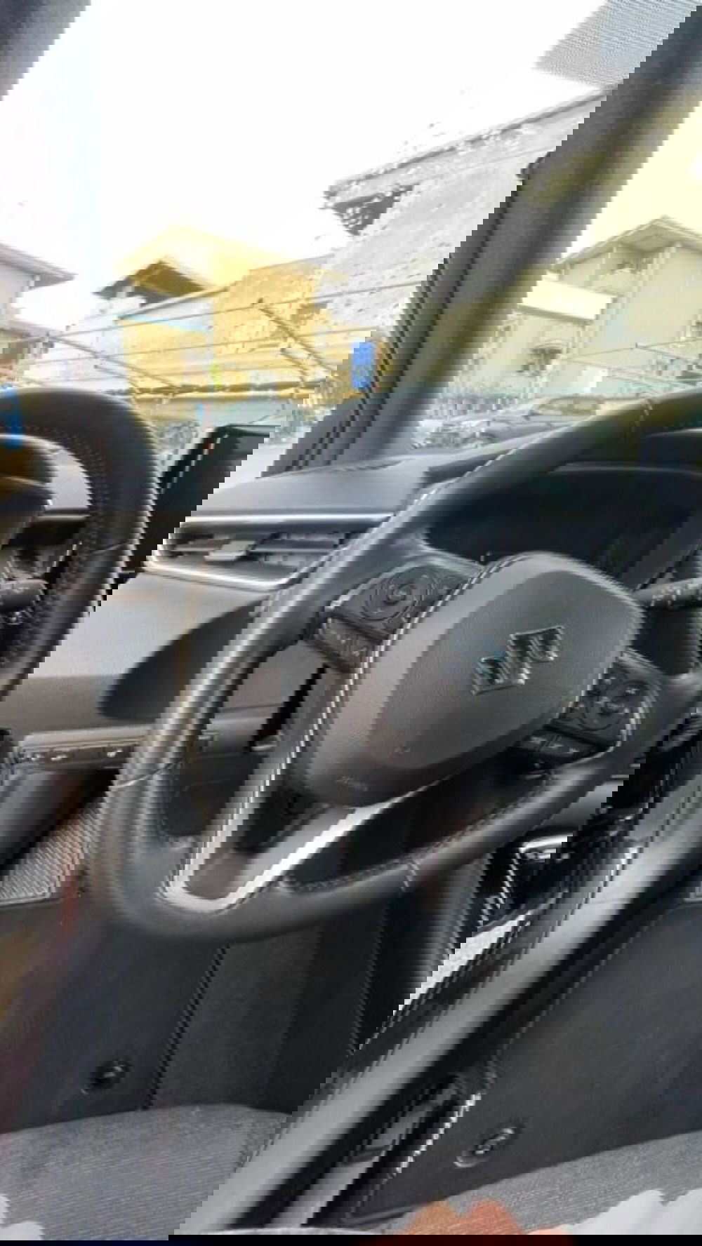 Suzuki Swace usata a Novara (8)