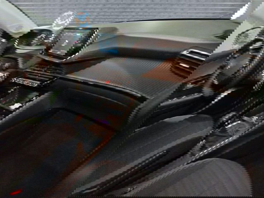 Peugeot 208 usata a Bari (12)