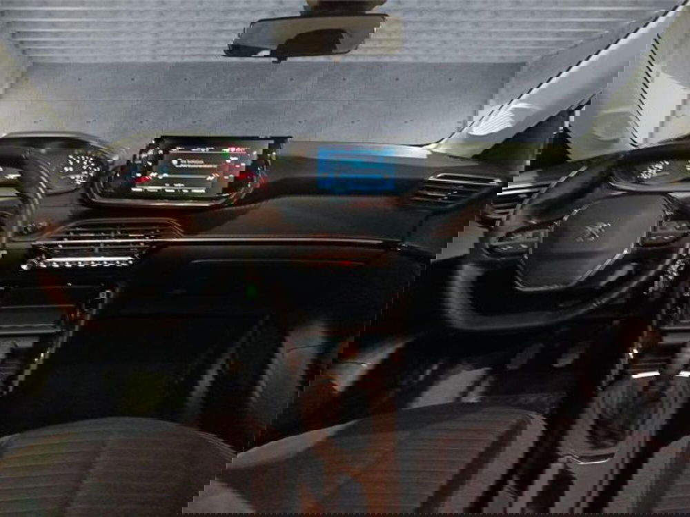 Peugeot 208 usata a Bari (13)