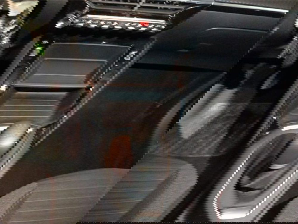 Peugeot 208 usata a Bari (20)