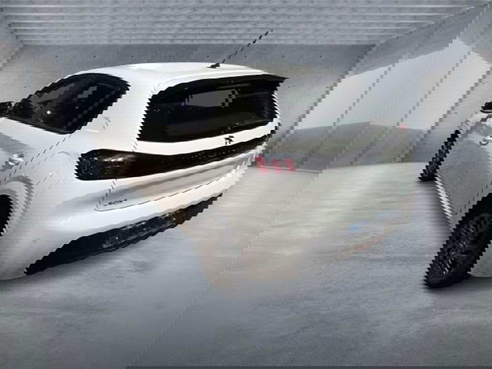 Peugeot 208 usata a Bari (4)