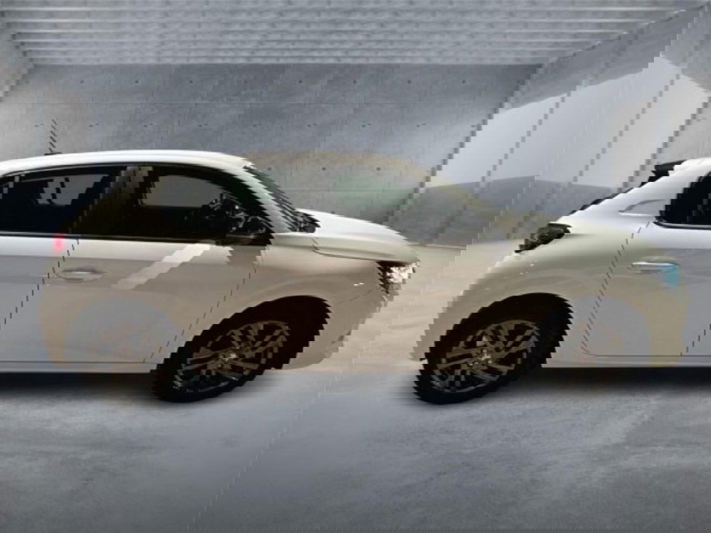 Peugeot 208 usata a Bari (7)