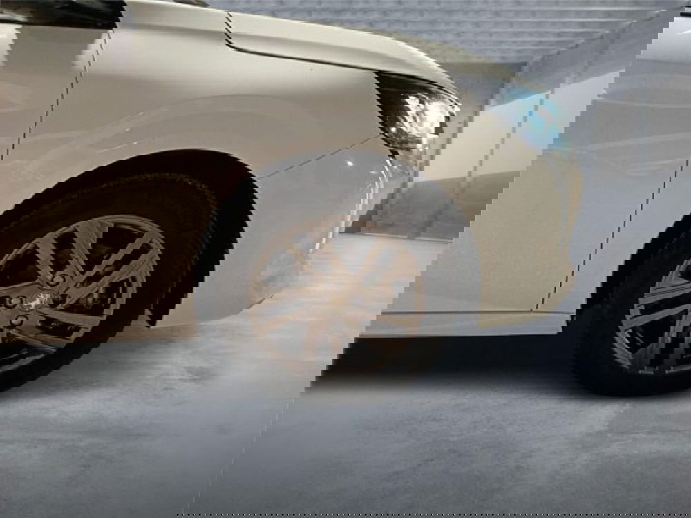 Peugeot 208 usata a Bari (8)