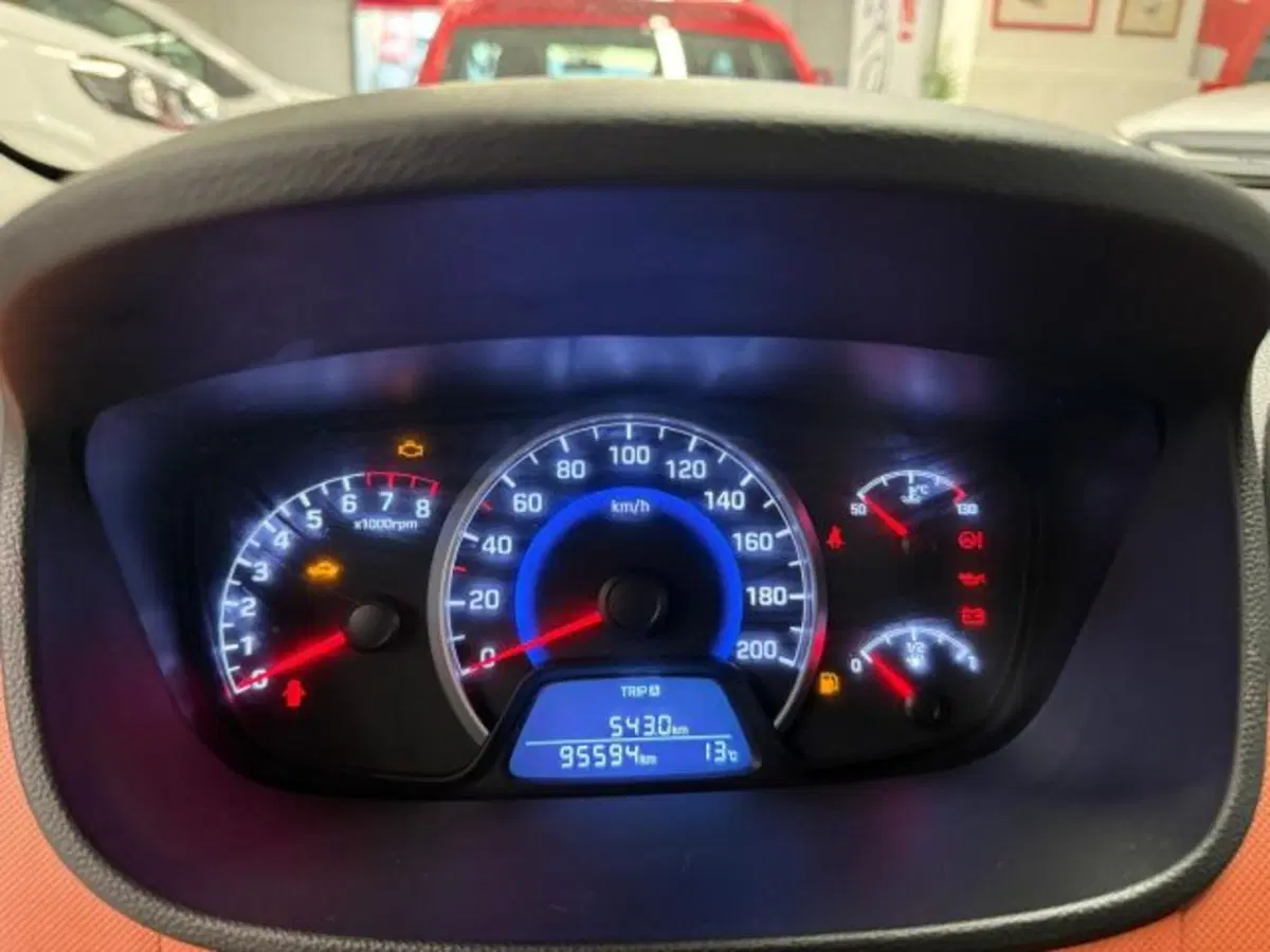 Hyundai i10 usata a Siena (7)
