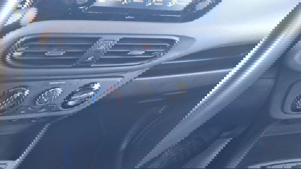 Hyundai i10 usata a Savona (7)