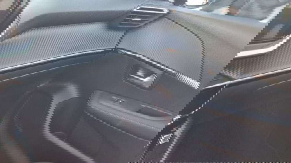Peugeot 208 usata a Savona (8)
