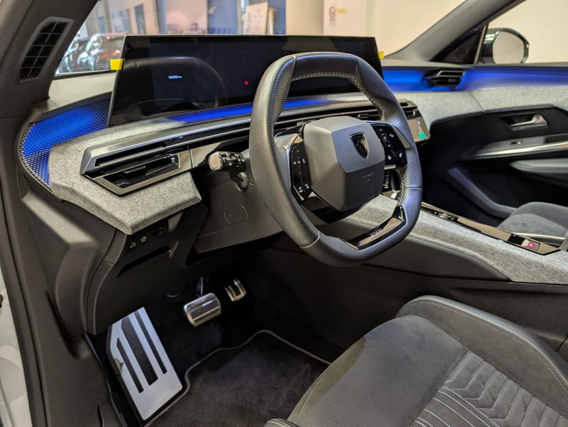 Peugeot 5008 nuova a Teramo (11)