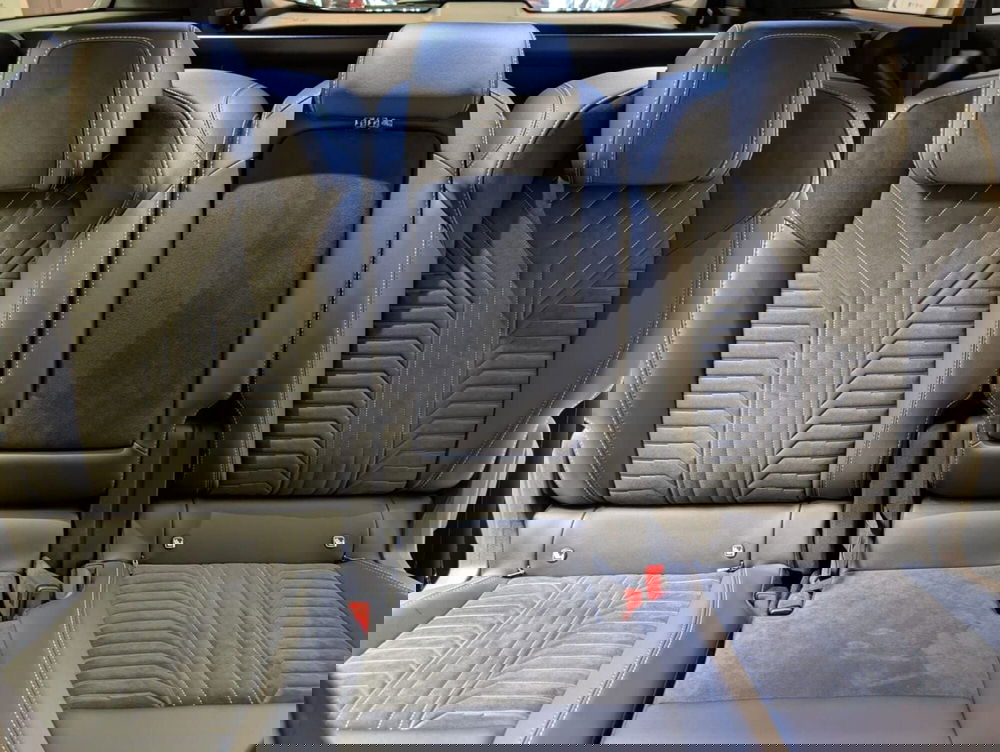 Peugeot 5008 nuova a Teramo (13)