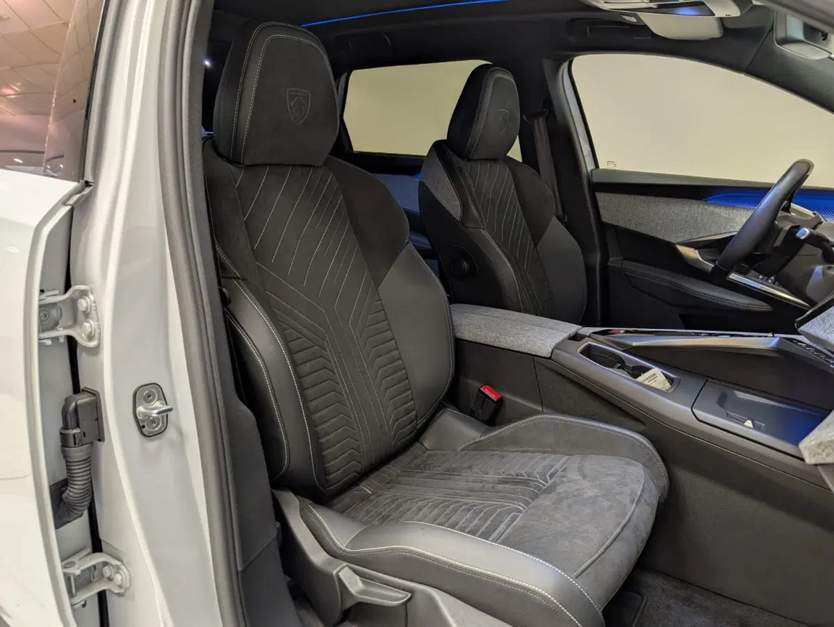 Peugeot 5008 nuova a Teramo (15)
