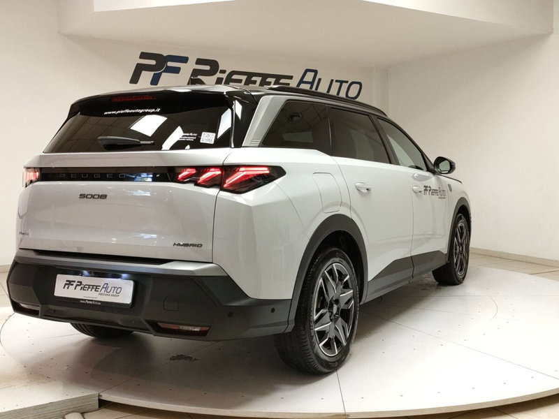Peugeot 5008 nuova a Teramo (4)