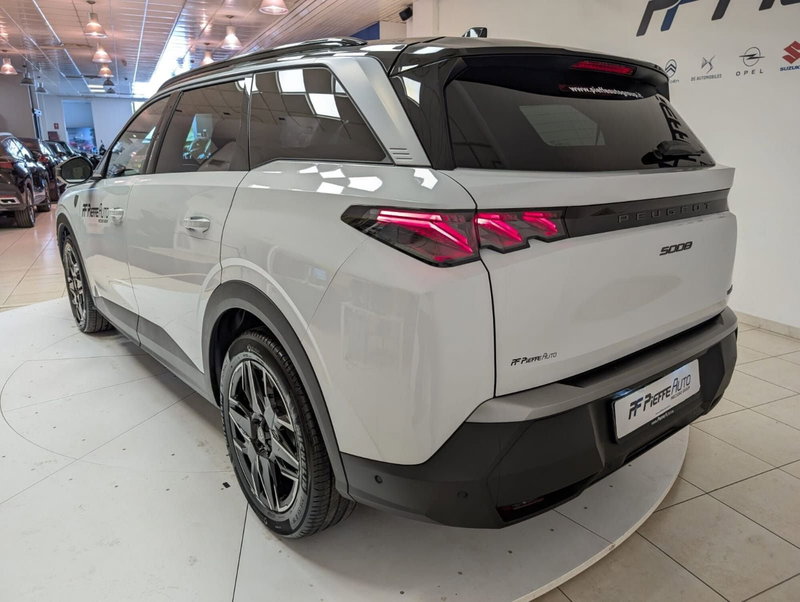 Peugeot 5008 nuova a Teramo (9)