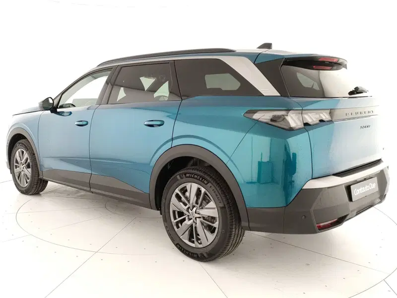 Peugeot 5008 nuova a Caserta (7)
