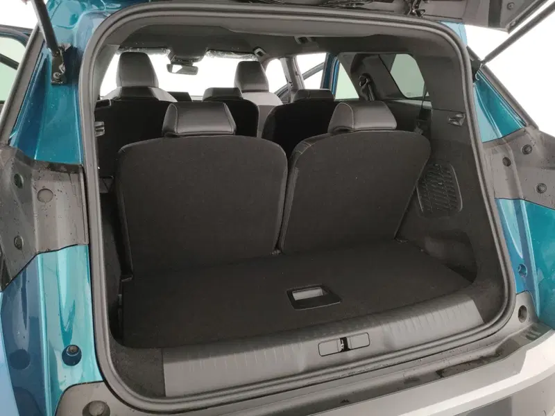 Peugeot 5008 nuova a Caserta (8)
